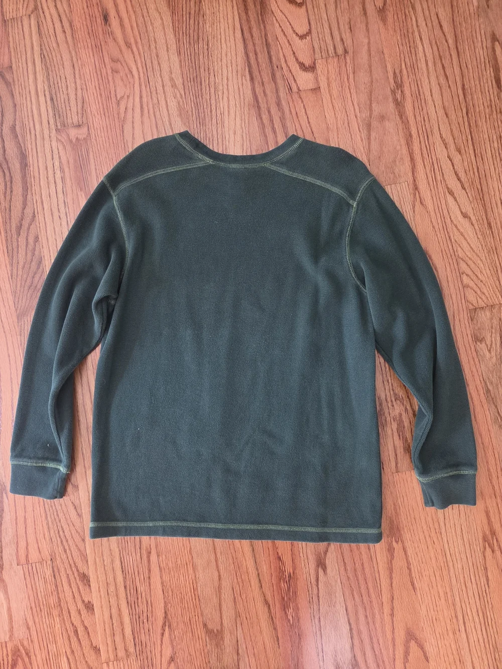 (2) GAP Kids Long Sleeve Tee Bundle - Green and Gray/Orange - Youth XL (12)